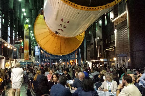 travel writers conference dinner